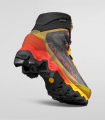 Compra online Botas La Sportiva Aequilibrium Hike GTX Hombre Carbon en oferta al mejor precio