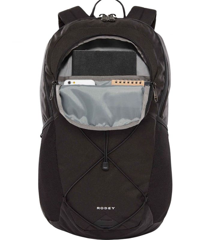 Compra online Mochila The North Face Rodey TNF Black en oferta al mejor precio