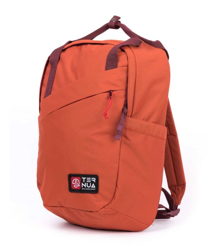 Compra online Mochila Ternua Red Bay 18 Deep Ginger en oferta al mejor precio